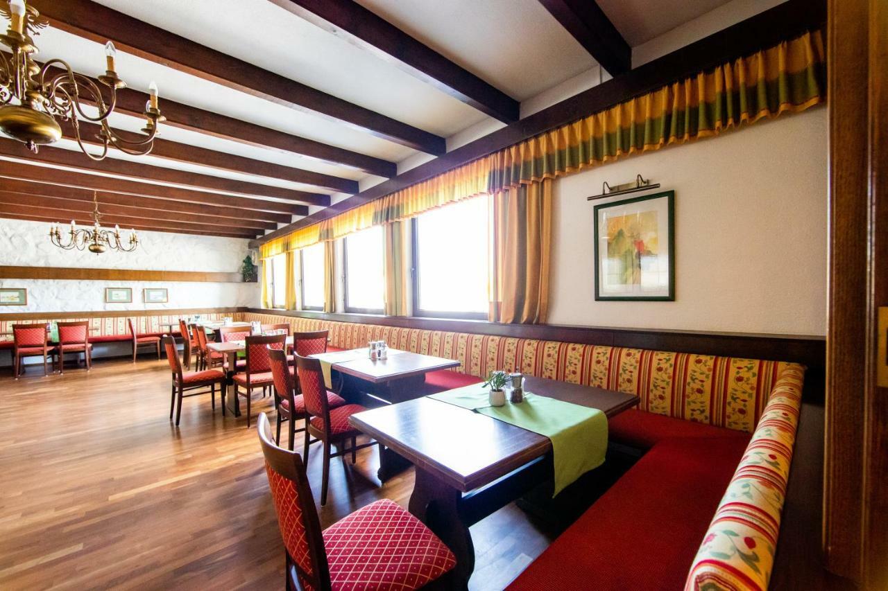 Landgasthof Zur Goldenen Traube 포돌스돌프앰씨 외부 사진